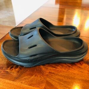 Hoka Ora Recovery Slide 3 women’s size 10/Men’s size 8 -bought in Hawaii wore 1